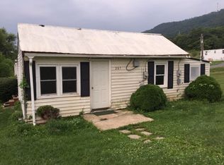 207 Walter Dr, Martinsburg, WV 25403