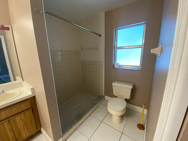 14050 Ithaca Way — Photo 5