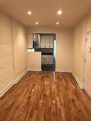2nd image of 347 W 16th St APT 1B