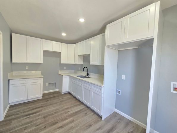 521 W Avenue J5