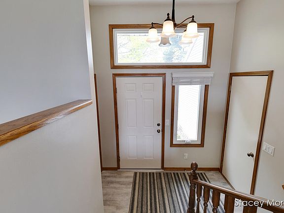 5th image of 1185 Fairfield Dr