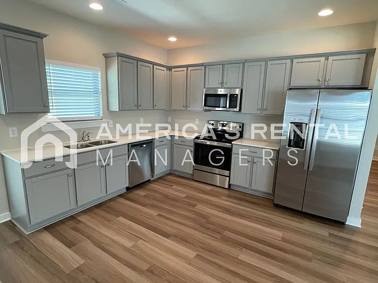 2132 Ellsworth Loop Rd — Photo 9