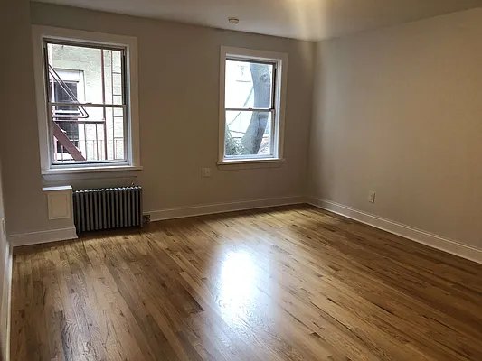 Rented by Waverly Realty Associates | media 31