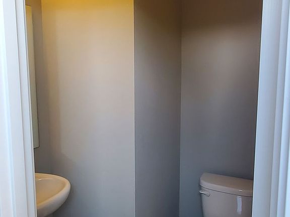 4th image of 203 Scott St Unit A