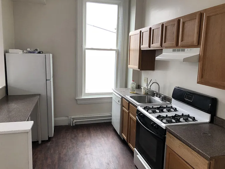 2nd floor kitchen