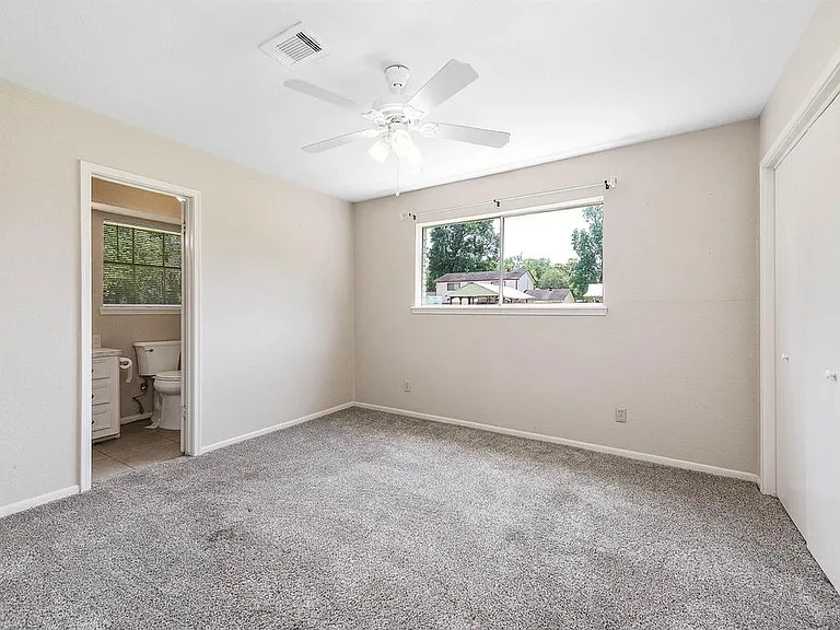 20706 Youpon Ln — Photo 18