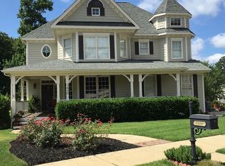 1400 Town Home Dr, Apex, NC 27502