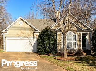 2700 Grosbeak Ln, Charlotte, NC 28269