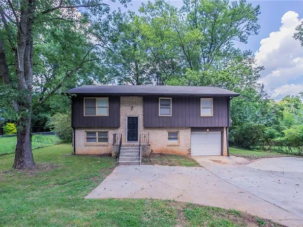 1966 Snapfinger Rd, Decatur, GA 30035