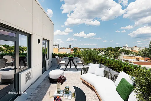 8 Palmetto St Photo 1
