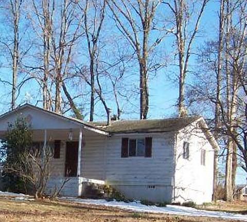 2nd image of 3462 Richmond Rd