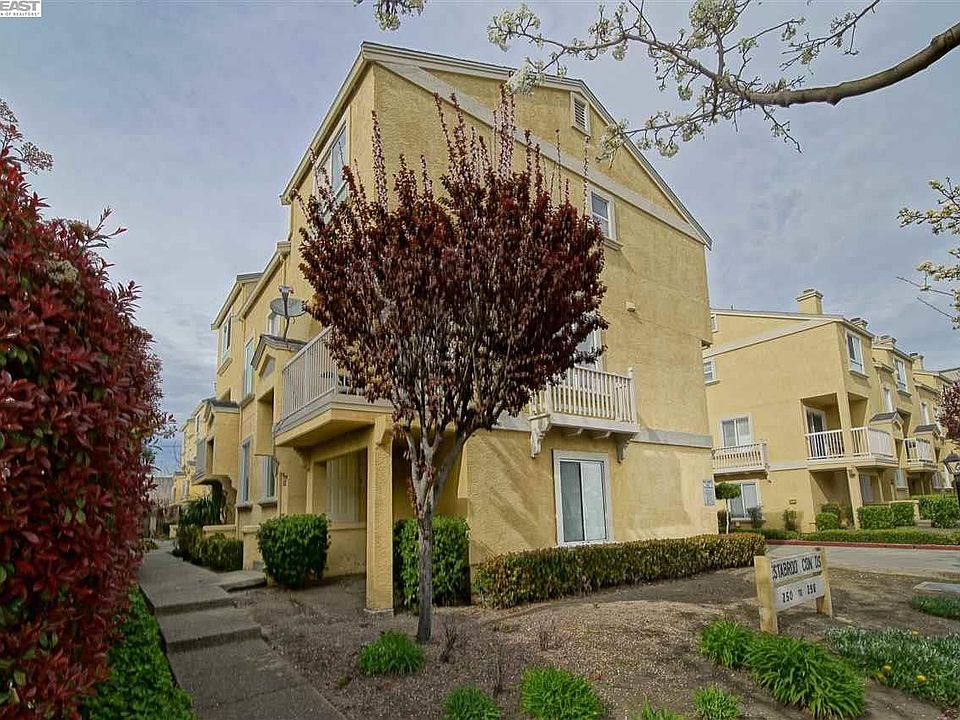 1st image of 298 Estabrook St