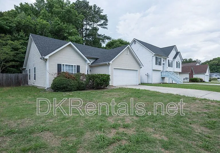 5689 Isleworth Way — Photo 2