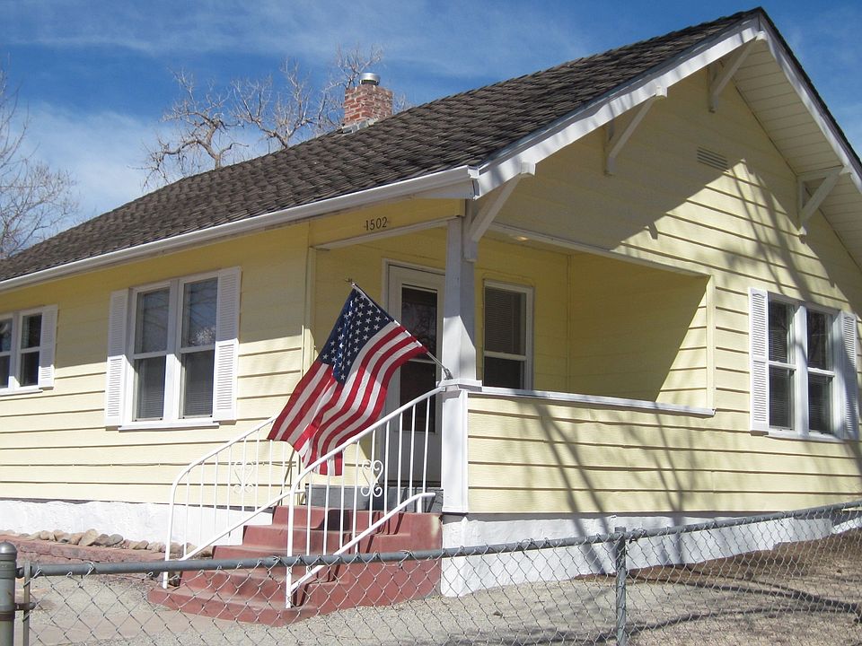 The cute house on the corner!