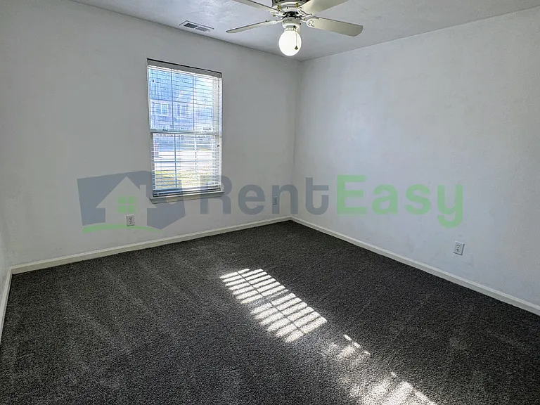 2038 Coral Ivy Ln — Photo 23