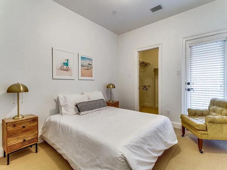 7935 Osborn Pkwy — Photo 12