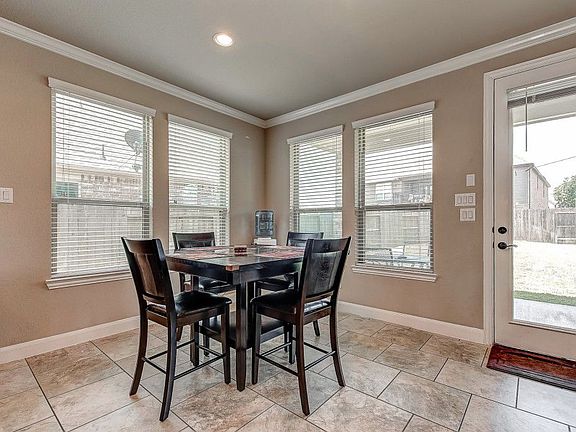 5th image of 11010 Giffnock Dr