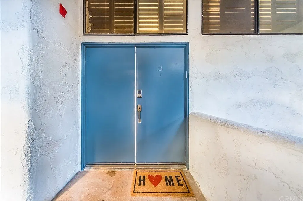 2 bed, 2.5 bath, 1802 sqft, $10,500 — Photo 3