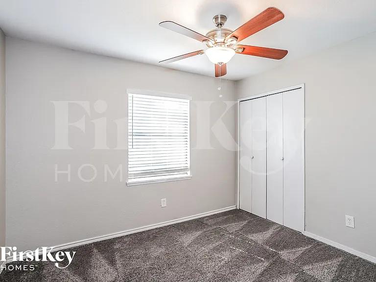 16939 Macleish Dr — Photo 11