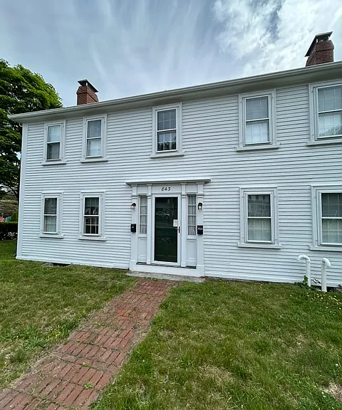 843 N Main St #1 — Photo 1