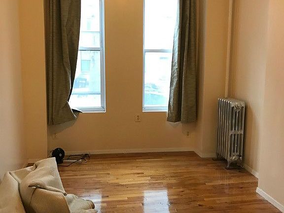 2nd image of 345 21st St #1