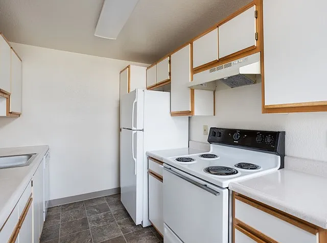 Kinnaman Terrace — Photo 4