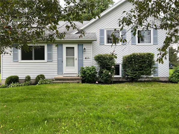 3270 Bronson Hill Rd, Livonia, NY 14487