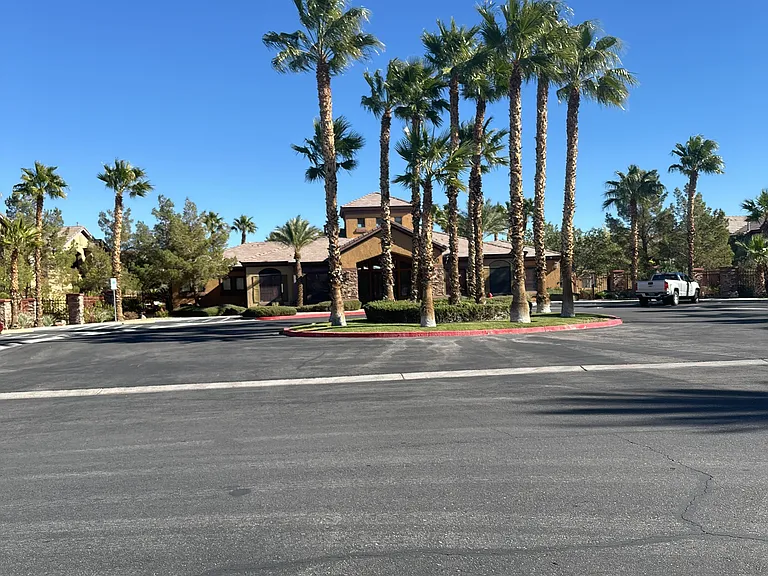 8250 N Grand Canyon Dr #1-1081 — Photo 21