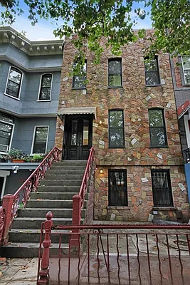 Rented by Corcoran | media 24