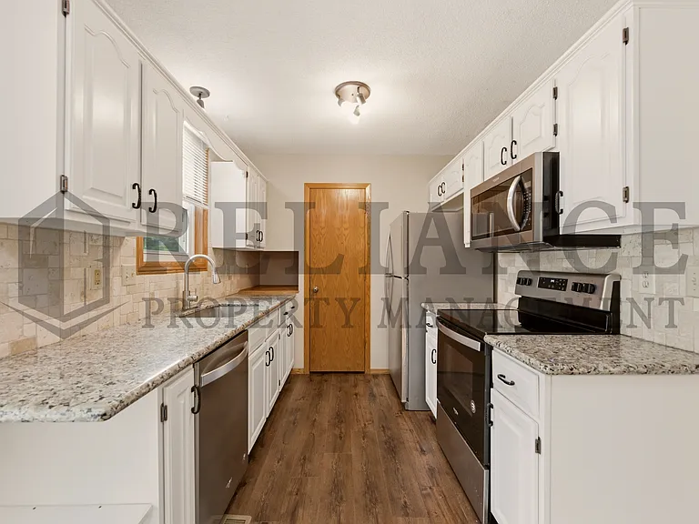 516 N Lakeside Dr — Photo 27
