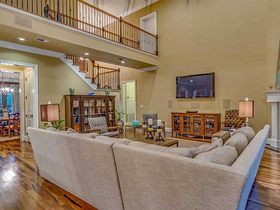 5th image of 1309 Upland Crest Ct