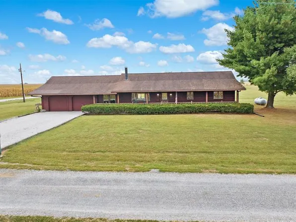 11938 Davis Rd, Alhambra, IL 62001