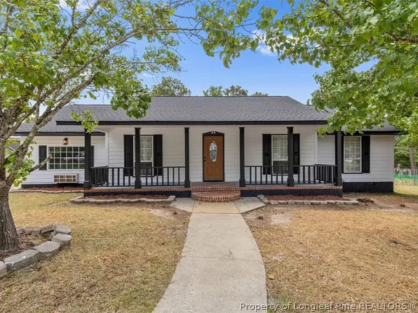 107 Ashton Pl, Spring Lake, NC 28390
