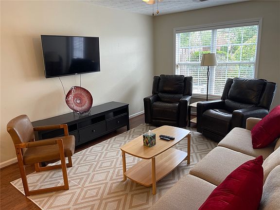 4th image of 1477 N Donahue Dr APT 2201