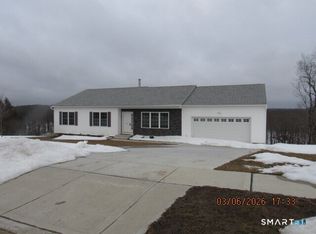 73 Warm Earth Rd, Naugatuck, CT 06770