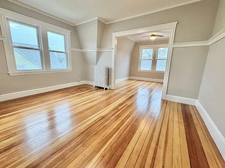 89 Glendower Rd #3 — Photo 16