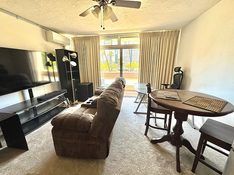 500 University Ave #311 — Photo 10