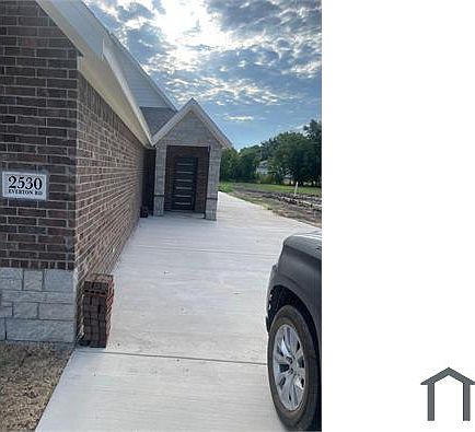 3rd image of 2530 Everton Dr #2