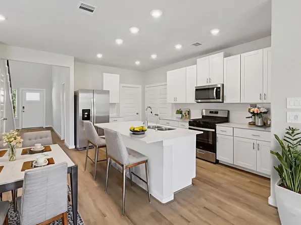 29222 Farmhouse Estates Dr, Waller, TX 77484