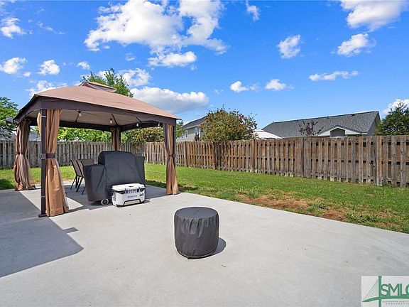 5th image of 130 Willow Oak Drive