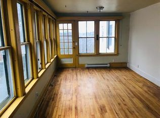 26 Main St APT 10, Derby Line, VT 05830