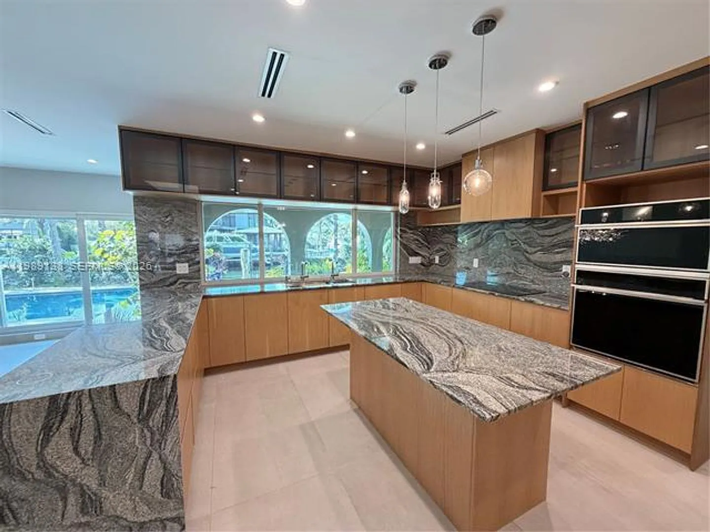 3200 NE 165th St # 3200, North Miami Beach, FL 33160 — Photo 1