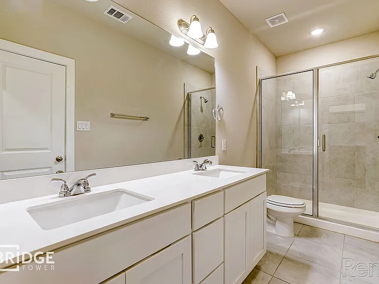 4140 Tobin Dr — Photo 9