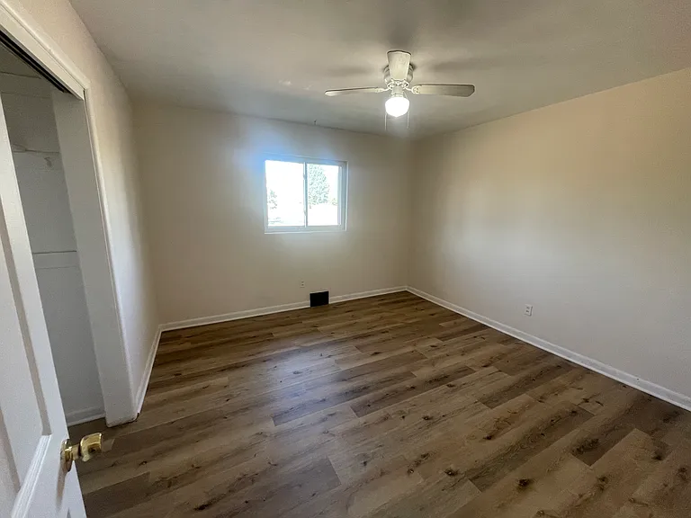 301 N Sherwood Ave — Photo 14