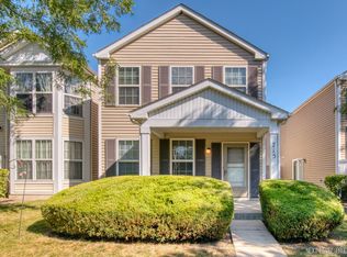 715 Serendipity Dr, Aurora, IL 60504