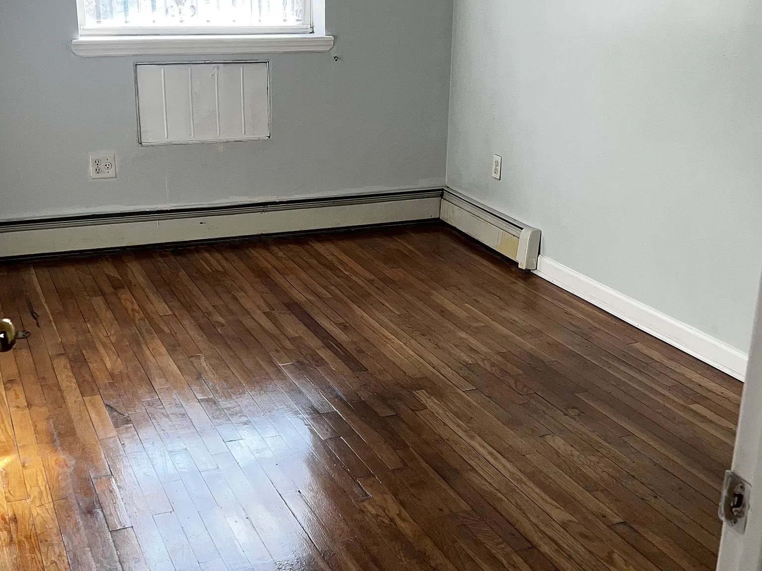 1 bed, 3225 sqft, $1,200 — Photo 3