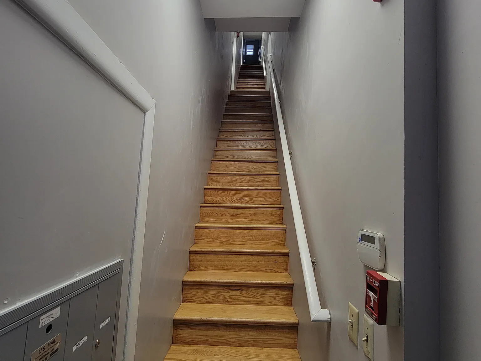 2 bed, 1000 sqft, $2,400 — Photo 4