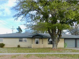 2809 W 8th St, Roswell, NM 88201