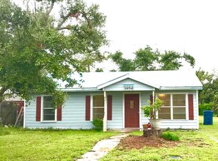 1012 Plover Ln, Rockport, TX 78382