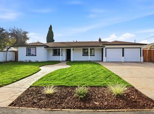 1361 Hillcrest Rd, Hollister, CA 95023